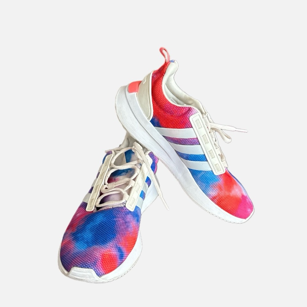 Adidas Blue and Pink Sneakers Vibrant Athletic Design